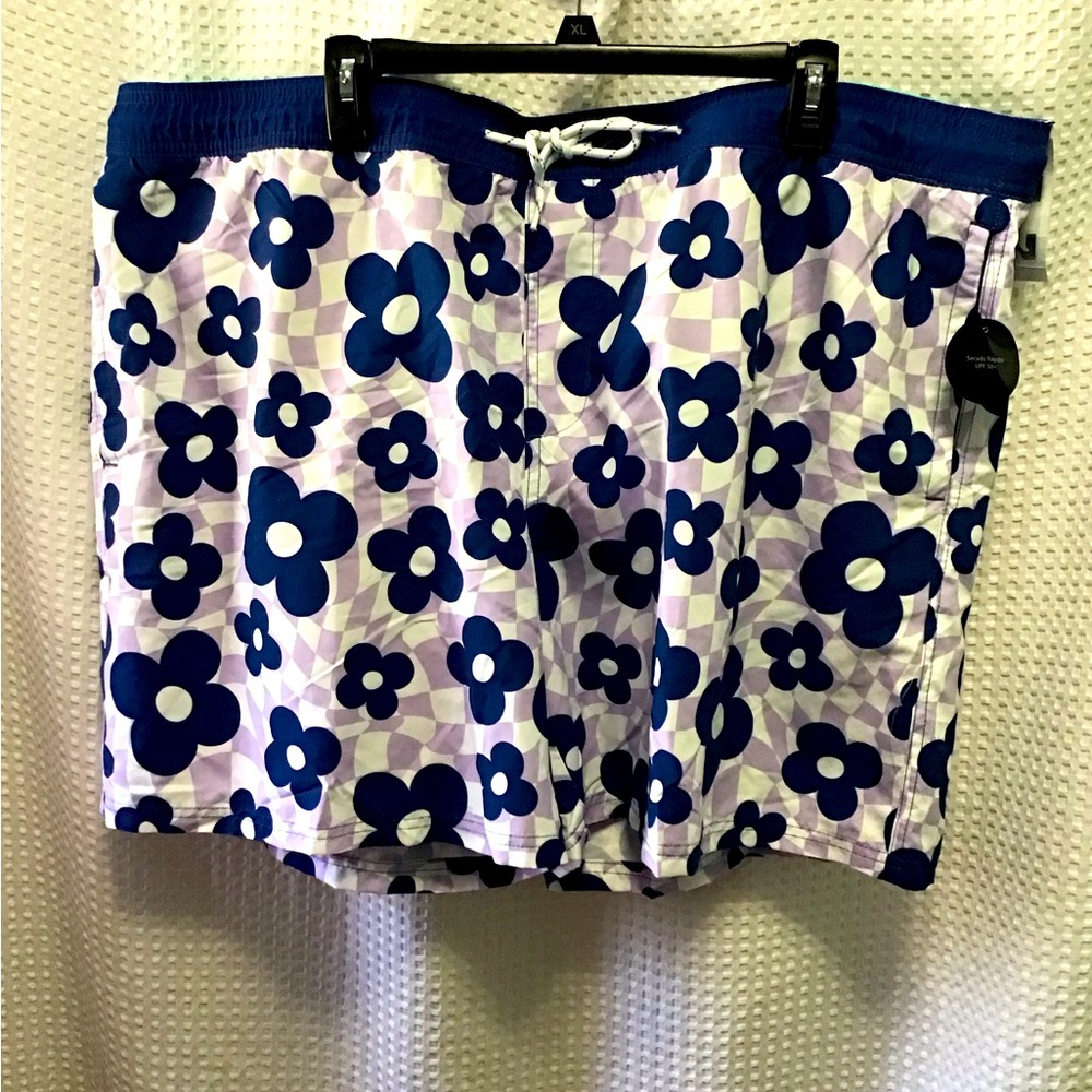 Swim trunks  2xl nwt